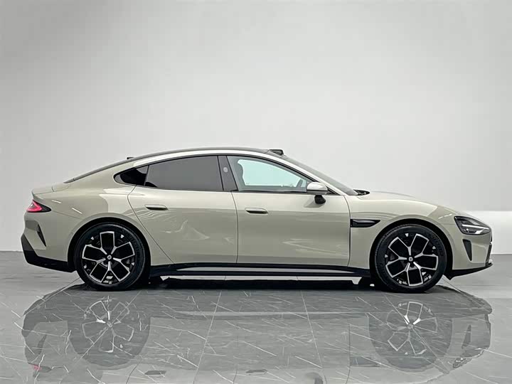 Фото 7 - Xiaomi SU7