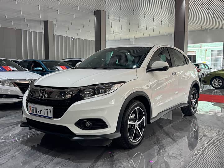 Фото 2 - Honda Vezel