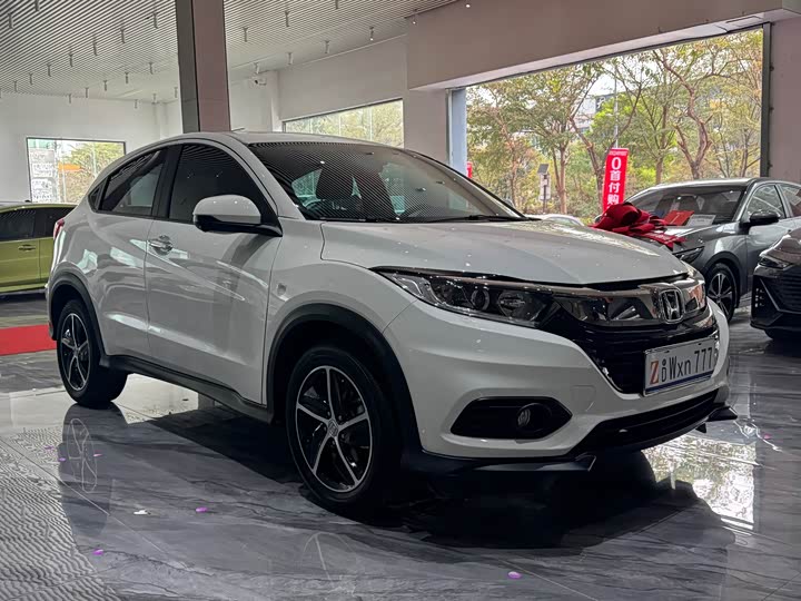 Фото 4 - Honda Vezel