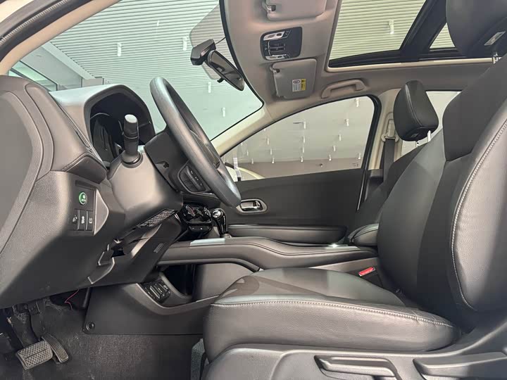 Фото 6 - Honda Vezel