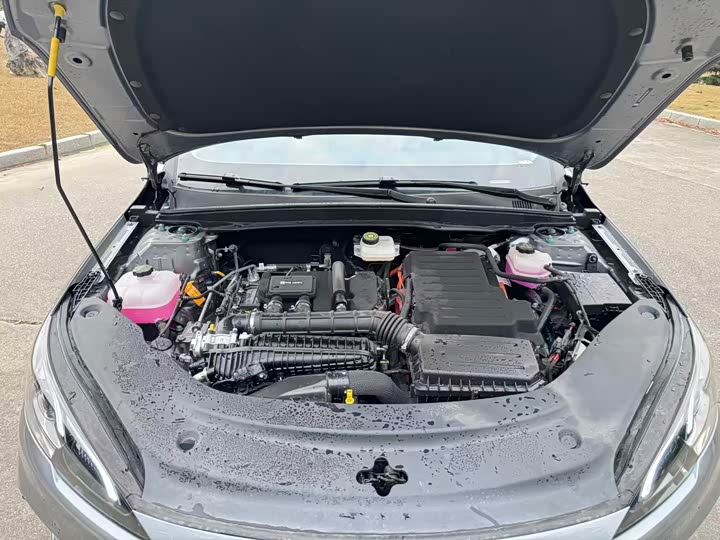 Фото 4 - BYD Seal 05 DM-i Hybrid