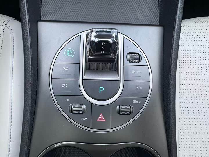 Фото 7 - BYD Seal 05 DM-i Hybrid