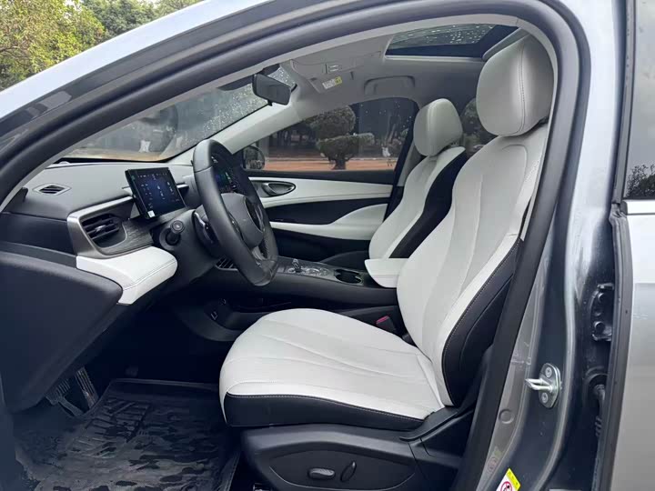 Фото 9 - BYD Seal 05 DM-i Hybrid