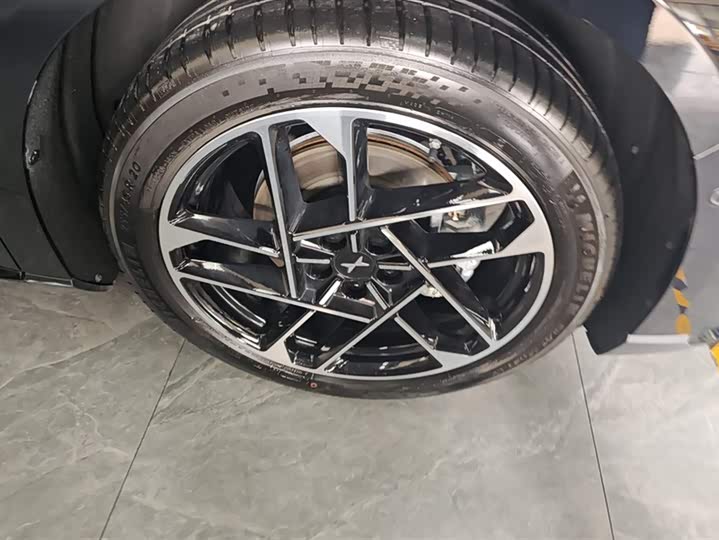 Фото 6 - XPeng F57