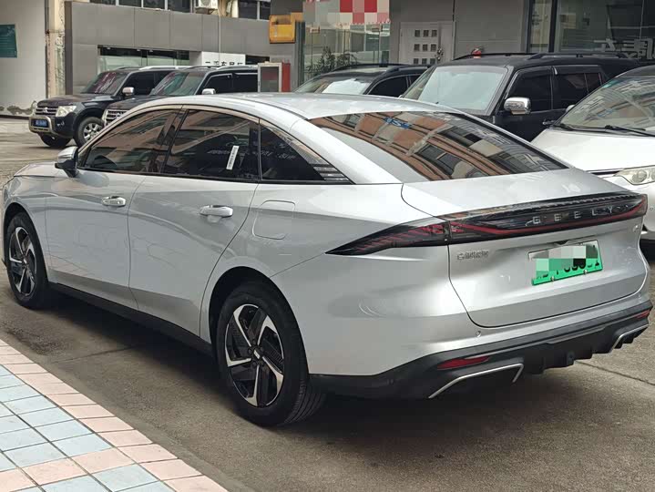 Фото 5 - Geely Galaxy L6