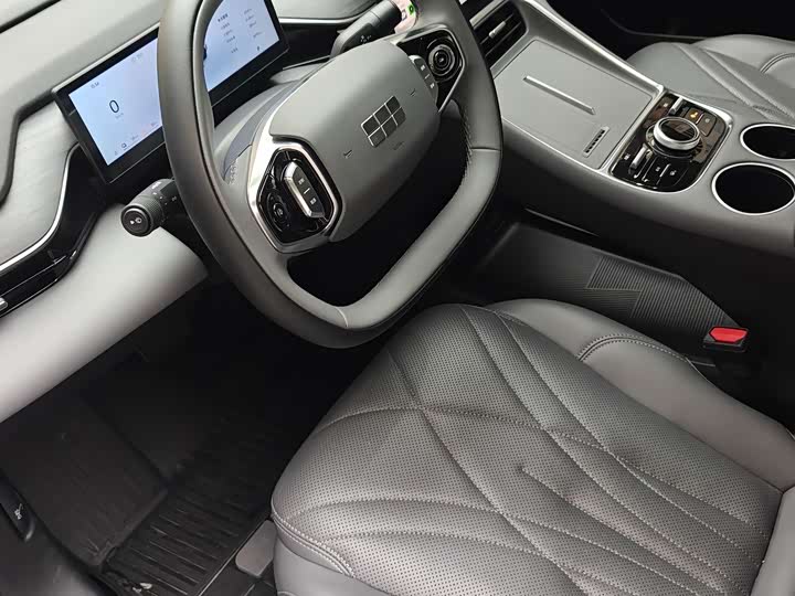 Фото 9 - Geely Galaxy L6