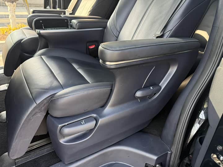 Фото 9 - GAC Trumpchi M8