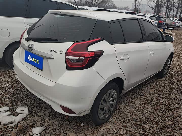 Фото 3 - Toyota Vios FS