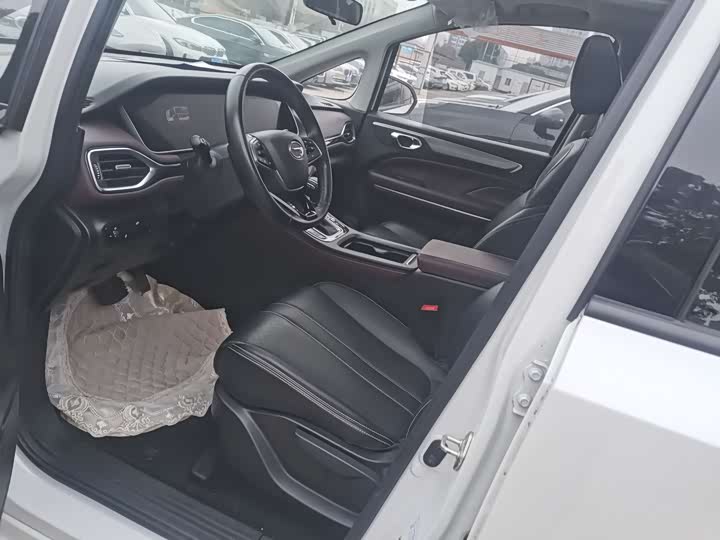 Фото 4 - GAC Trumpchi M6