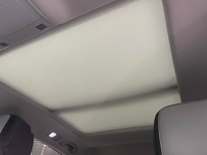 Фото 8 - Volkswagen Magotan