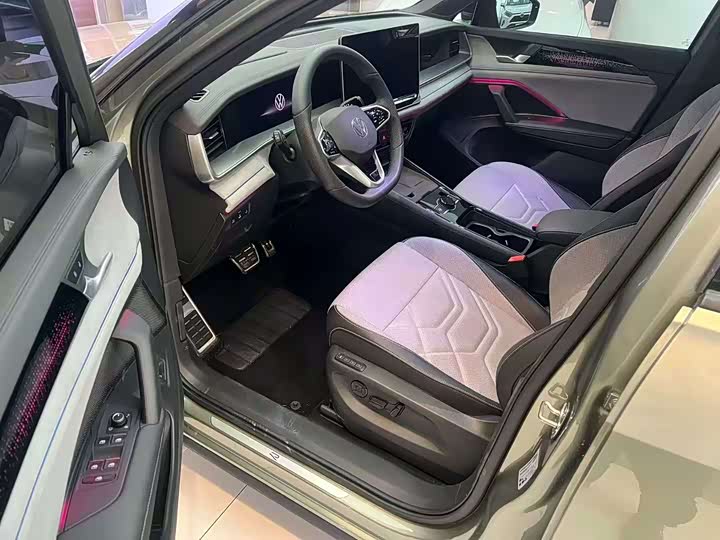 Фото 4 - Volkswagen Tayron