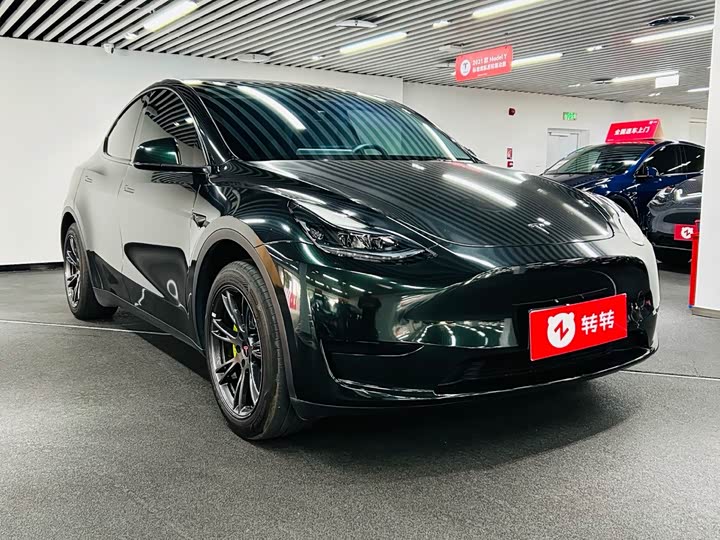 Фото 3 - Tesla Model Y