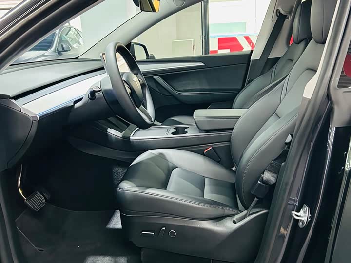 Фото 7 - Tesla Model Y