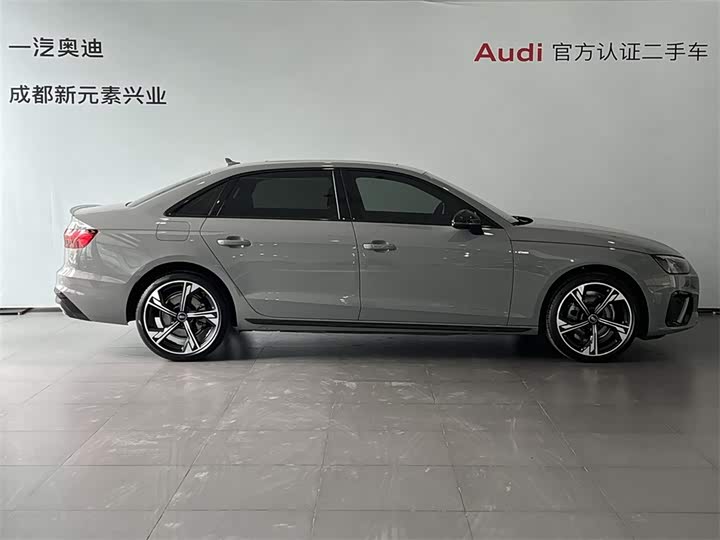 Фото 3 - Audi A4L