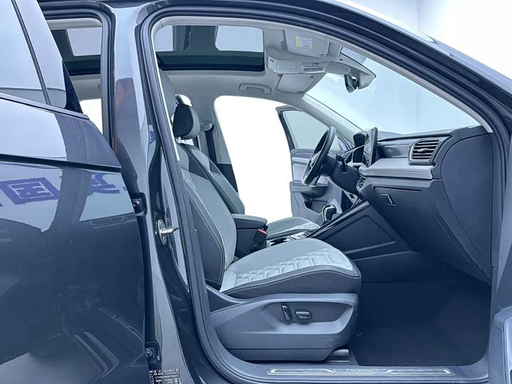 Фото 9 - Volkswagen Tayron