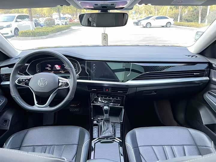 Фото 4 - Volkswagen Passat