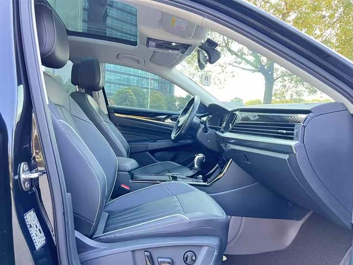 Фото 6 - Volkswagen Passat