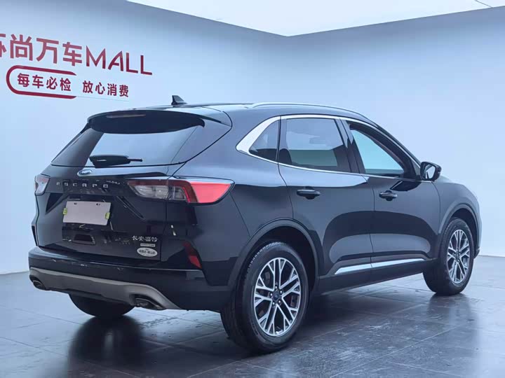 Фото 6 - Ford Escape