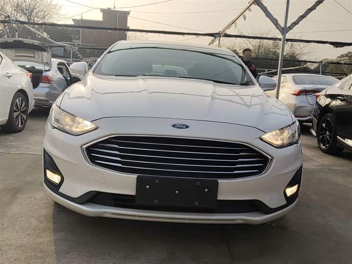 Фото 3 - Ford Mondeo