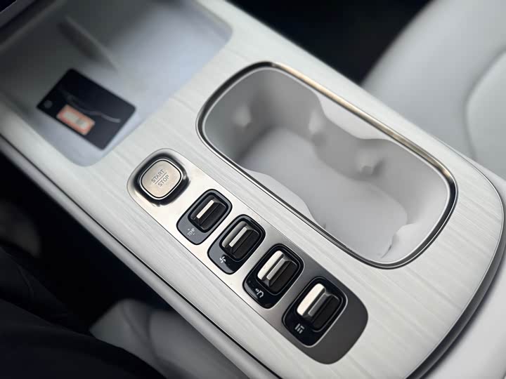 Фото 6 - Xiaomi SU7