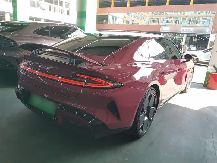 Фото 7 - Xiaomi SU7