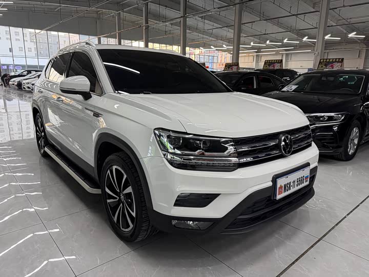 Фото 3 - Volkswagen Tharu