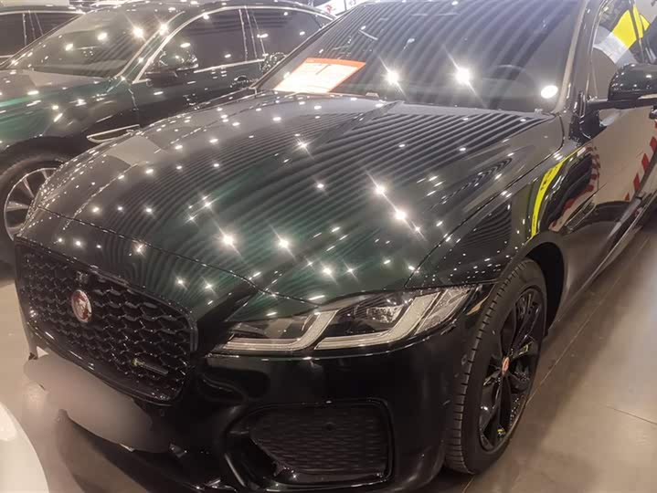 Фото 1 - Jaguar XF L