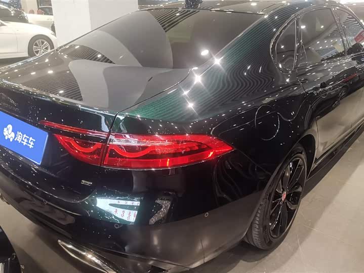 Фото 3 - Jaguar XF L