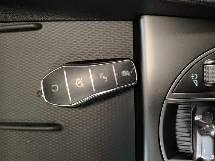 Фото 9 - BYD Seal 05 DM-i Hybrid