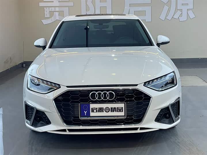 Фото 2 - Audi A4L