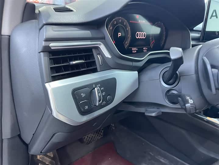 Фото 7 - Audi A4L