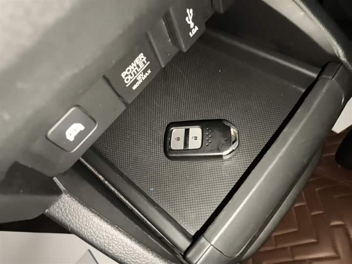 Фото 9 - Honda Odyssey