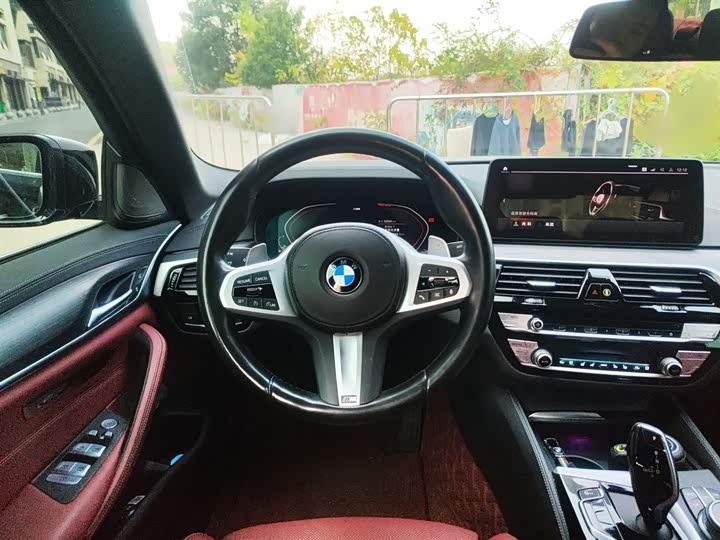 Фото 3 - BMW 5 Series