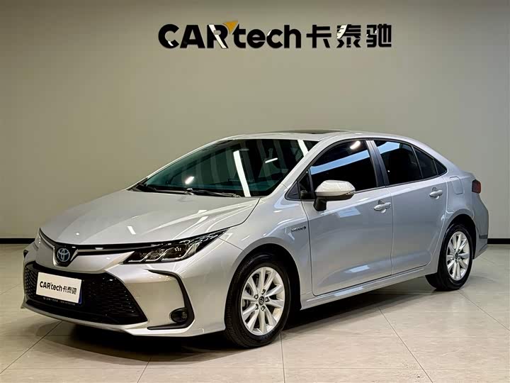 Фото 1 - Toyota Corolla