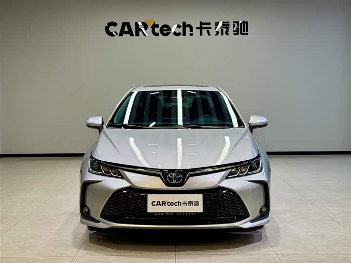 Фото 3 - Toyota Corolla