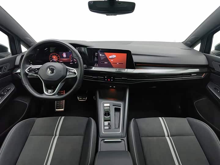 Фото 5 - Volkswagen Golf