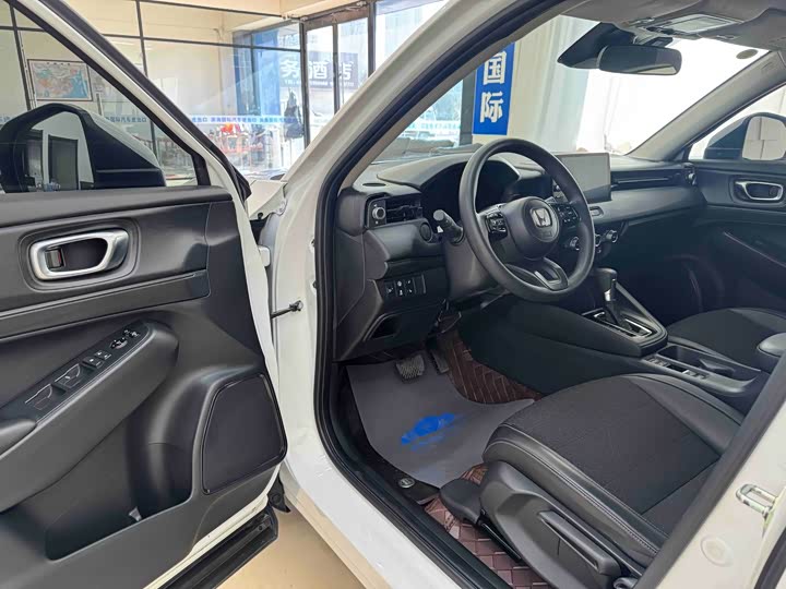 Фото 7 - Honda Vezel