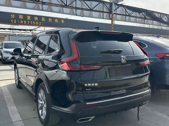 Фото 5 - Honda CR-V