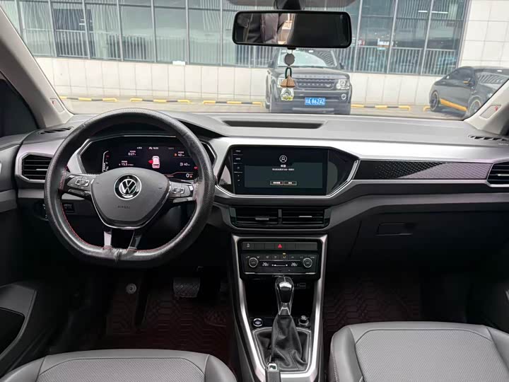 Фото 5 - Volkswagen T-Cross