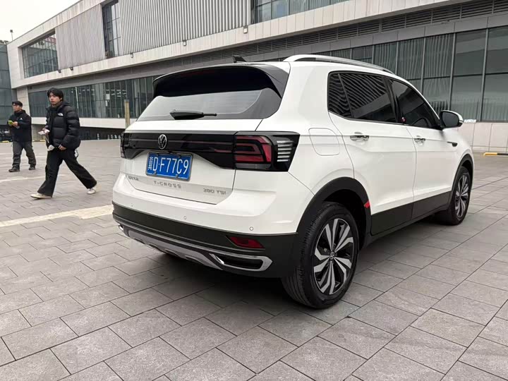 Фото 7 - Volkswagen T-Cross