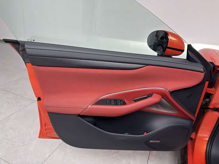 Фото 5 - Xiaomi SU7