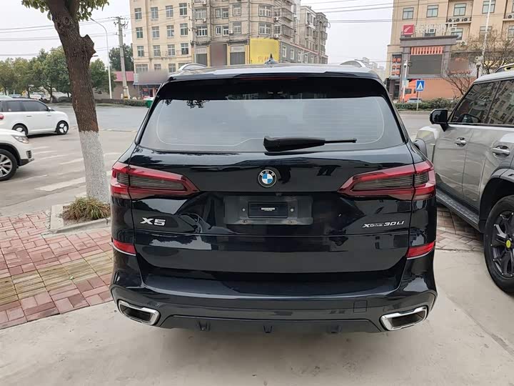 Фото 6 - BMW X5
