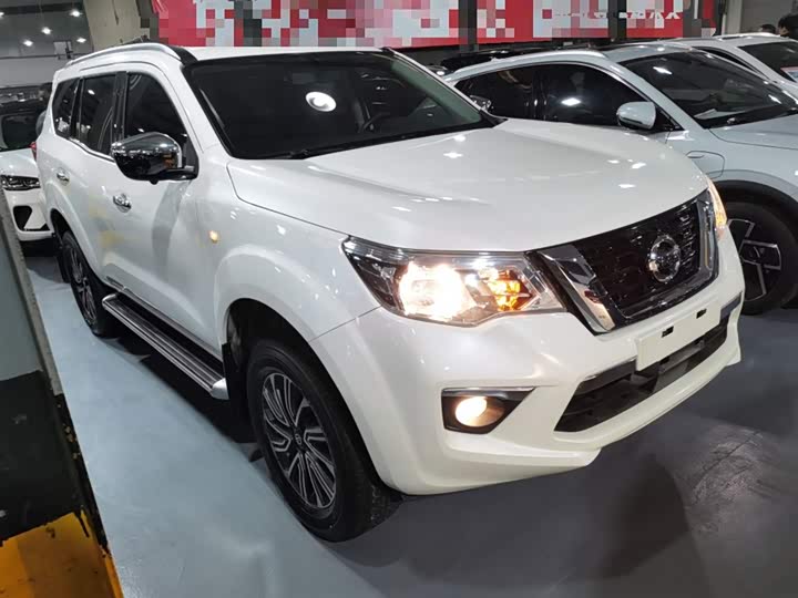 Фото 4 - Nissan Terra