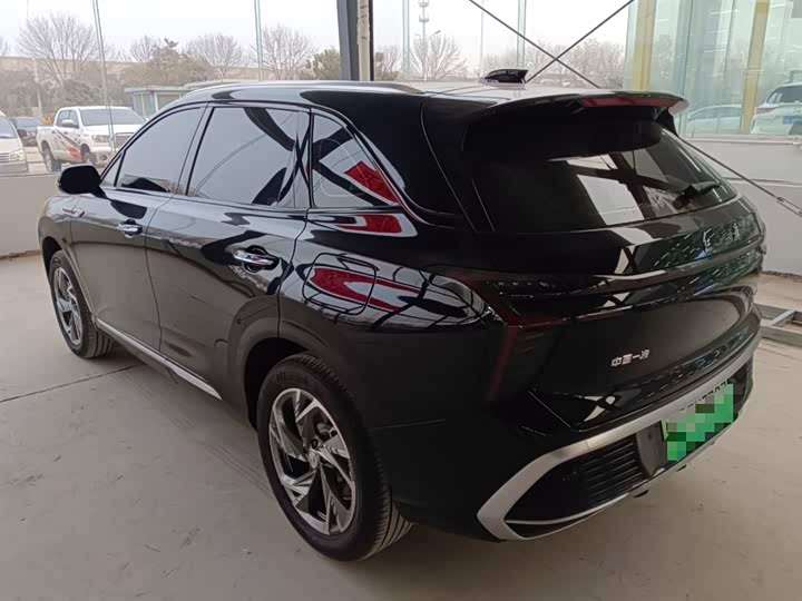 Фото 5 - Hongqi HS3 Hybrid
