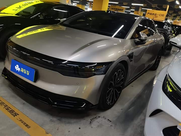 Фото 1 - Zeekr 007