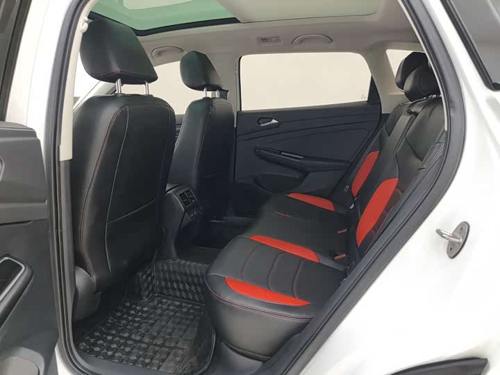 Фото 8 - Jetta VS7