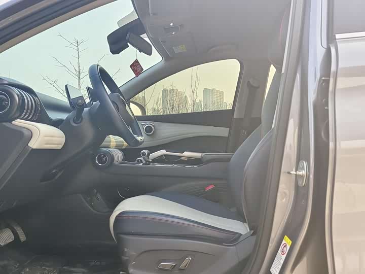 Фото 4 - BYD Yuan Plus