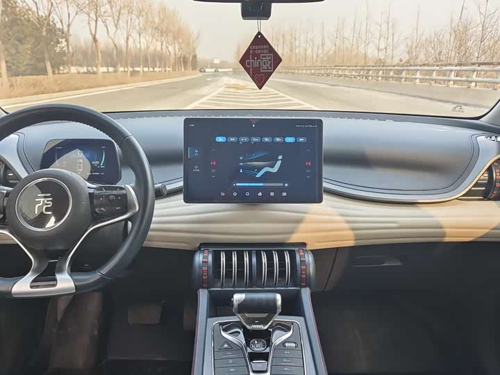 Фото 5 - BYD Yuan Plus