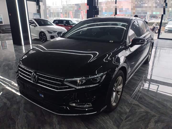 Фото 2 - Volkswagen Magotan