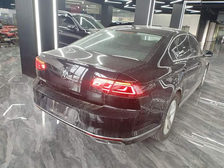 Фото 7 - Volkswagen Magotan